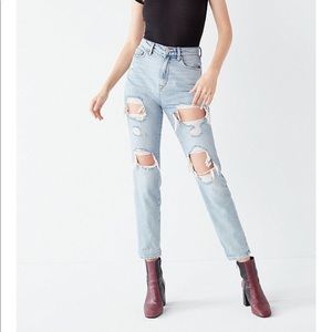 Brand new distressed mom jean- BDG size 28